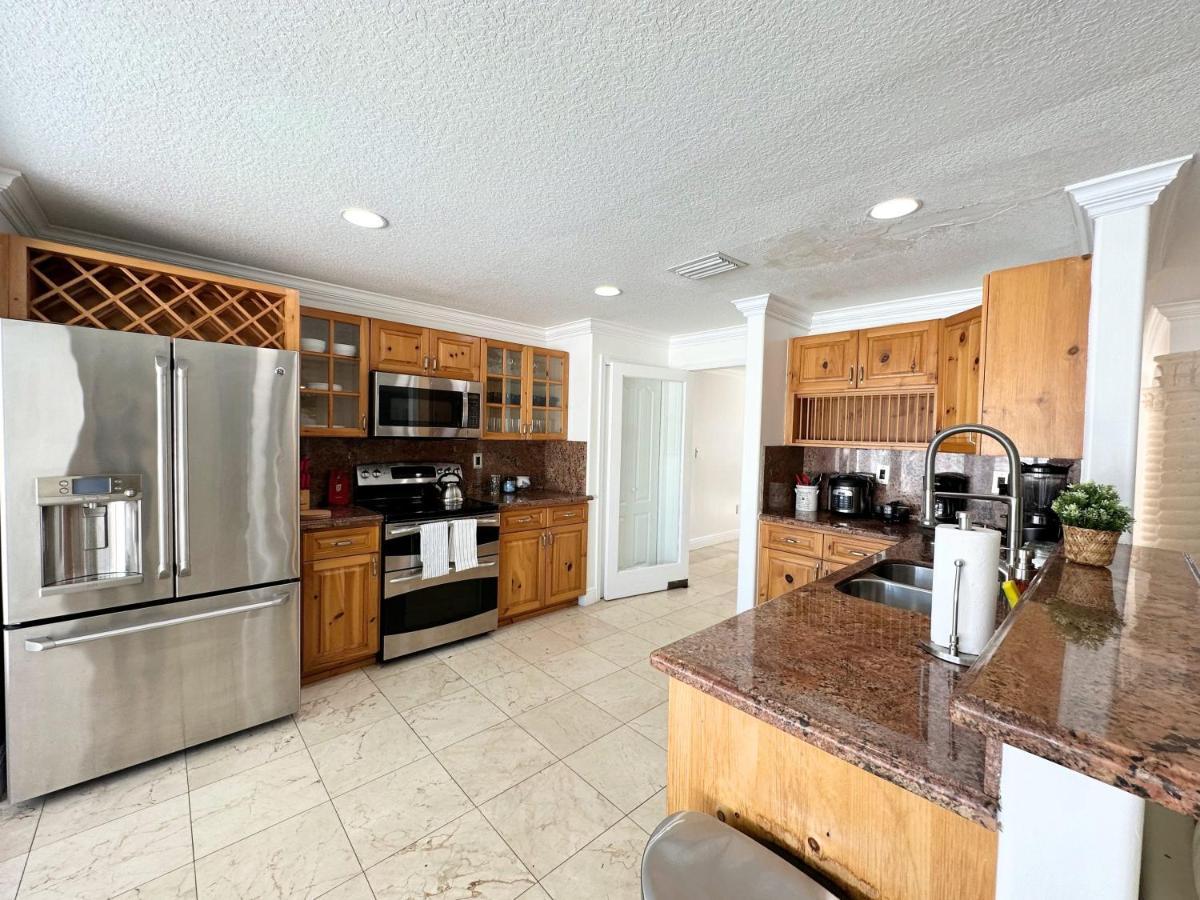 Casa vacanze Spacious And Luxurious 4bd 3br House Pool Tub Bbq Private *