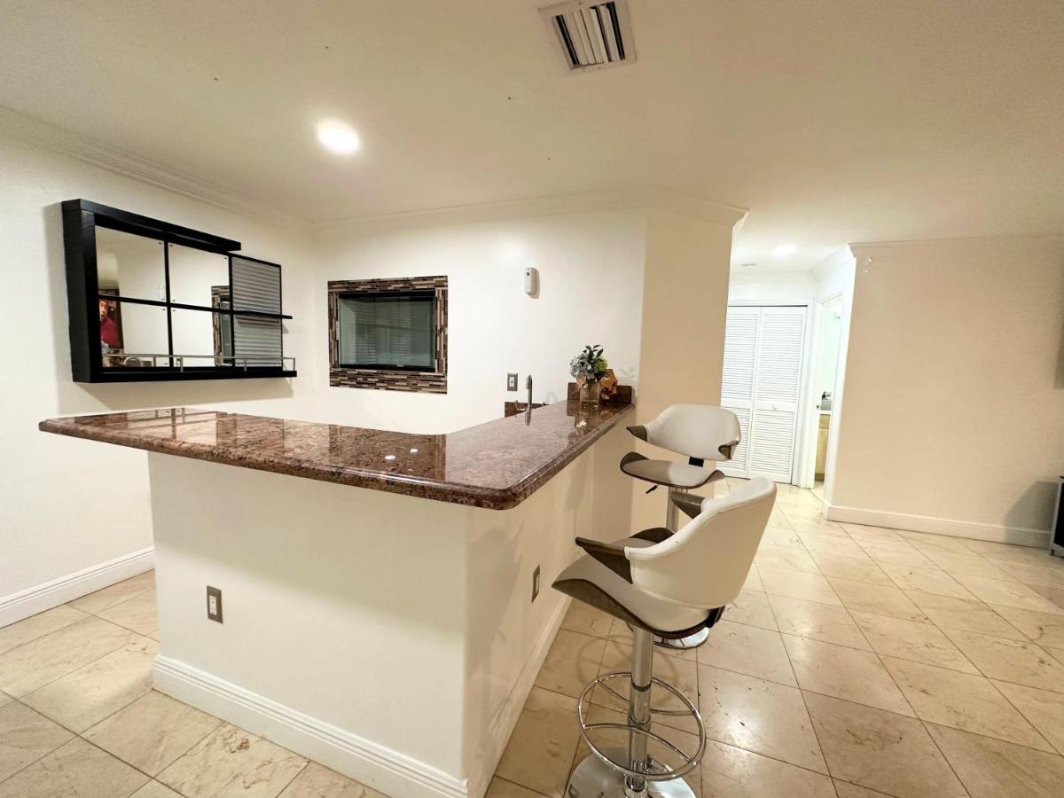 Casa vacanze Spacious And Luxurious 4bd 3br House Pool Tub Bbq Private *